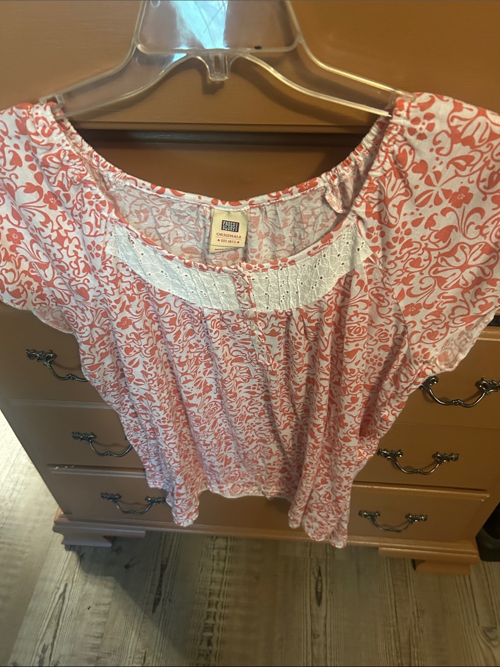 Faded Glory Coral and White Floral Lace Yoke Tunic